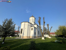 Mănăstirea Ghighiu aprilie 2023 17