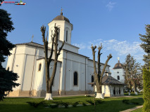 Mănăstirea Ghighiu aprilie 2023 18