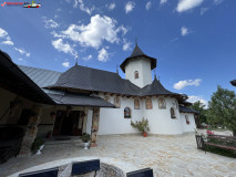 Manastirea Grosi - Boroaia 01