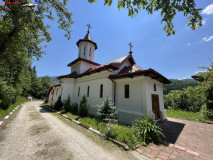 Mănăstirea Înălțarea Domnului Campu lui Neag 12