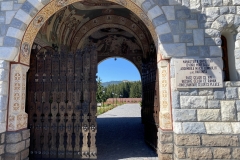 Mănăstirea Izvoru Mureşului 04