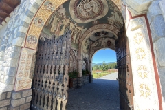 Mănăstirea Izvoru Mureşului 05
