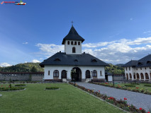 Mănăstirea Izvoru Mureșului aprilie 2024 02
