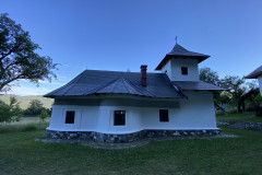 Mănăstirea Locurele 16