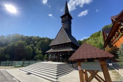 Mănăstirea Luncanii De Sus 04