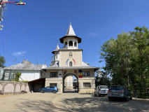Mânăstirea Măgura Ocnei mai 2024 15