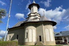 Mănăstirea Măgura Ocnei 06