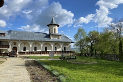 Mănăstirea Măgura Ocnei 07