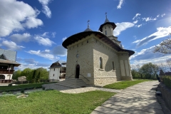 Mănăstirea Măgura Ocnei 13