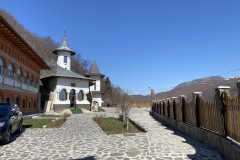 Mănăstirea Nămăiești 03