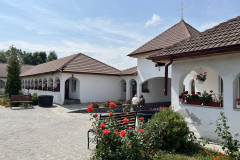 Mănăstirea „Naşterea Maicii Domnului“ de la Făget-Boholţ 11