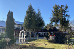 Mănăstirea Nucet 71