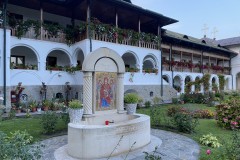 Mănăstirea Ostrov 08