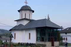 Mănăstirea Ostrov 12