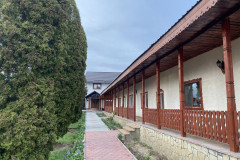 Mănăstirea Parincea 42