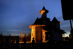 Mănăstirea Parincea 55