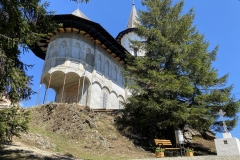 Manastirea Piatra Fantanele 09