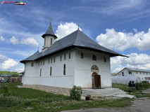 Mănăstirea Plopana aprilie 2024 07