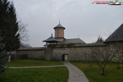 Mânăstirea Polovragi 27