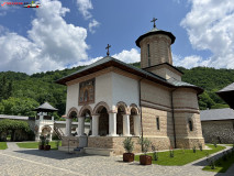 Mânăstirea Polovragi iunie 2023 26