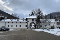 Manastirea Prislop Iarna 02