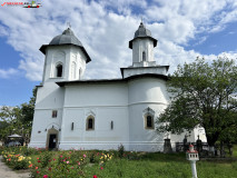 Mănăstirea Răducanu mai 2024 01