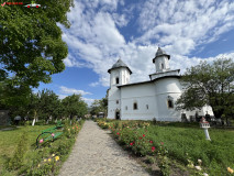 Mănăstirea Răducanu mai 2024 02