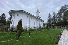 Mănăstirea Rogozu 19