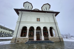 Mănăstirea Salva 09
