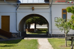 Mănăstirea Sămurcășești 3