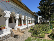 Mănăstirea Sămurcășești aprilie 2024 07