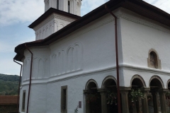 Manastirea Saracinesti 11