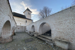 Mănăstirea Sfânta Treime Strehaia 22