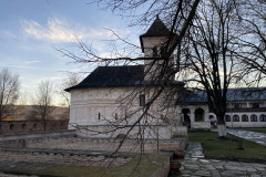 Mănăstirea Sfânta Treime Strehaia 65
