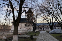 Mănăstirea Sfânta Treime Strehaia 68