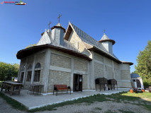Mănăstirea Sfânta Treime Tanacu 17