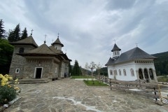 Manastirea Sihastria Putnei 14