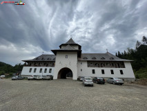 Mănăstirea - Sihăstria Sfântul Ioan de la Râșca 42