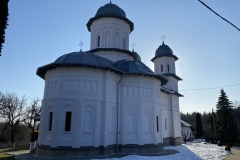 Manastirea Slanic 16