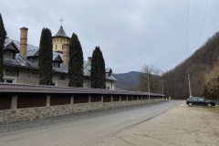 Mănăstirea Strungari 02