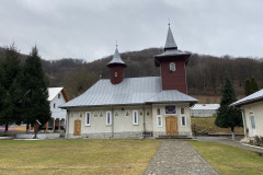 Mănăstirea Strungari 05