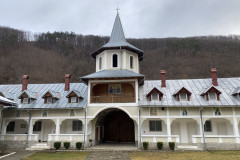 Mănăstirea Strungari 08