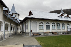Mănăstirea Strungari 19