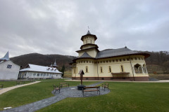 Mănăstirea Strungari 21