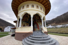 Mănăstirea Strungari 36