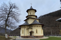 Mănăstirea Strungari 41