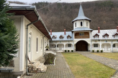 Mănăstirea Strungari 43