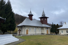 Mănăstirea Strungari 46