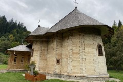 Mănăstirea Tarcău 10