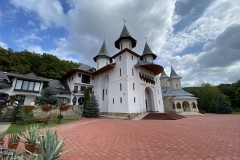 Mănăstirea Tisa-Silvestri 50